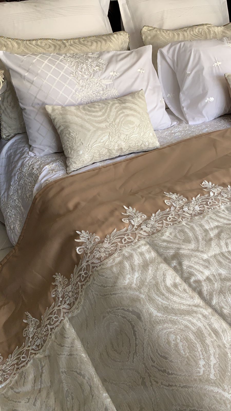 Bridal Bedding Set of 8